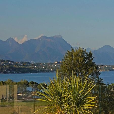 Villa Bianca Luxury Apartments Desenzano del Garda Esterno foto